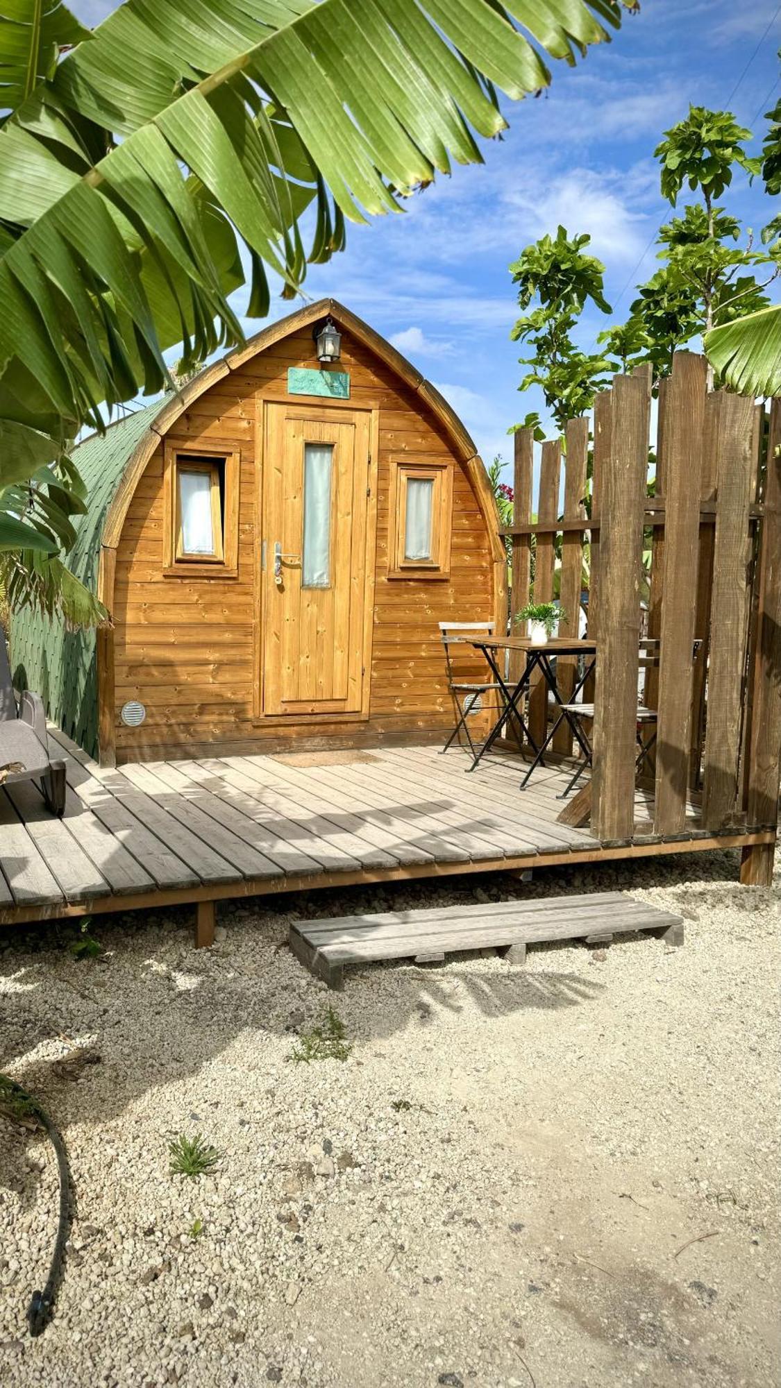 Lykke Suite Spa Sauna Piscina Y Jardin Buzanada 外观 照片
